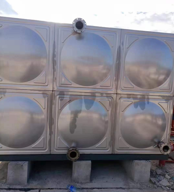 阿克苏组合式不锈钢水箱，玻璃钢水箱的替代品，不锈钢冲压板组合水箱